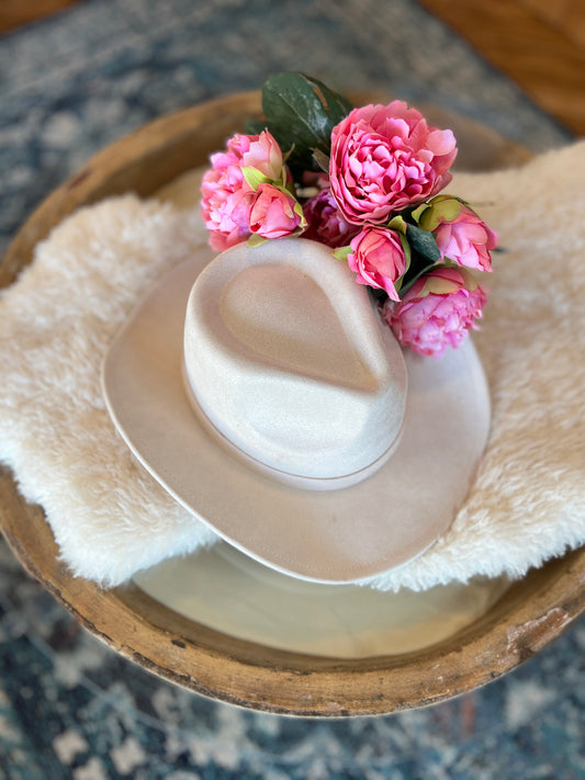 Bride to Be  -  Cowboy Hat