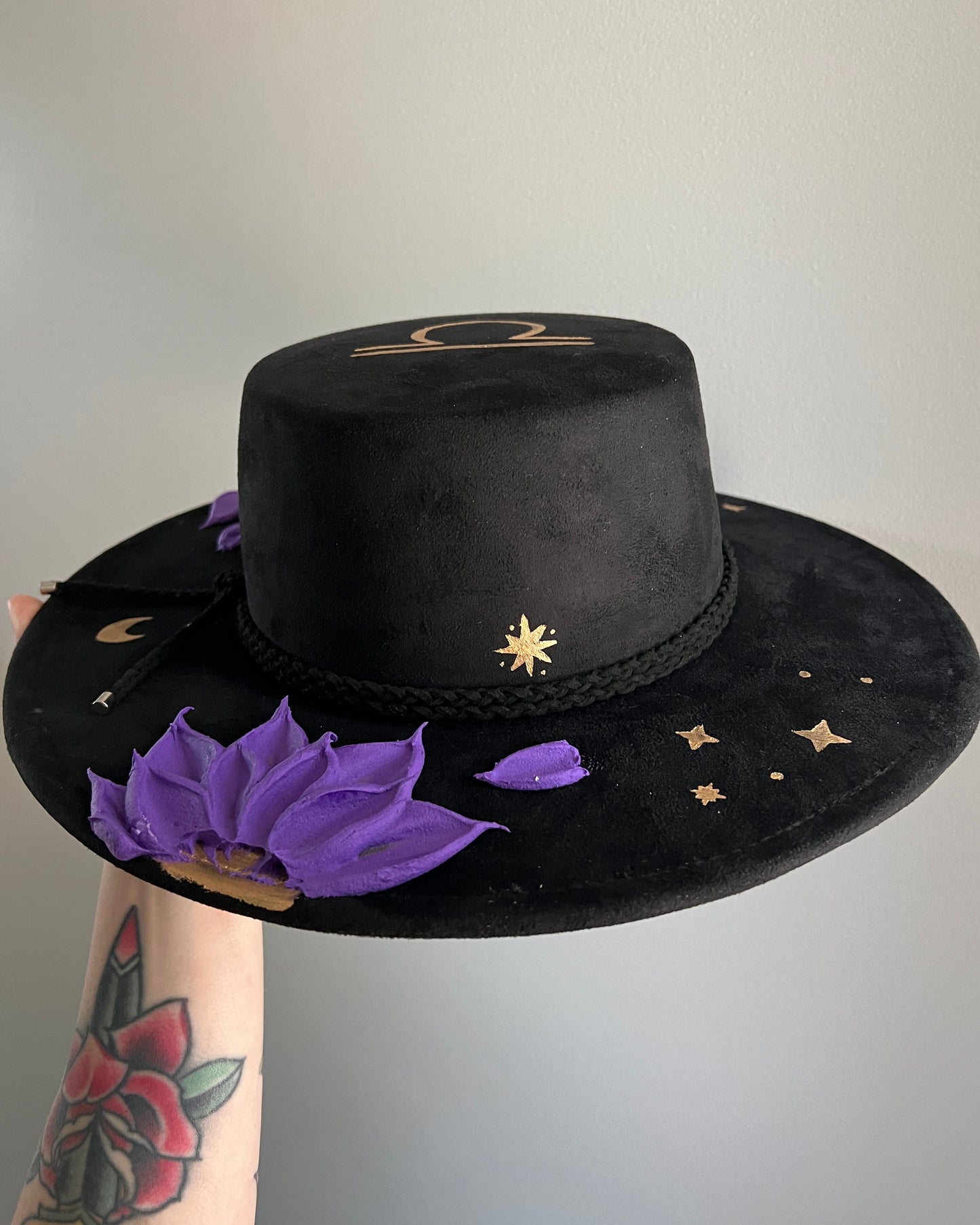Libra Sign - Wide Brim Hat