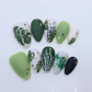 Monstera Mash • Press On Nails