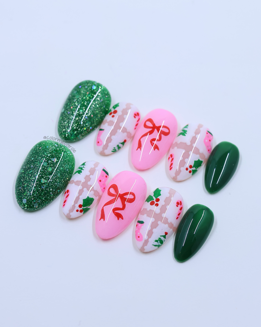 Holiday Express • Press On Nails