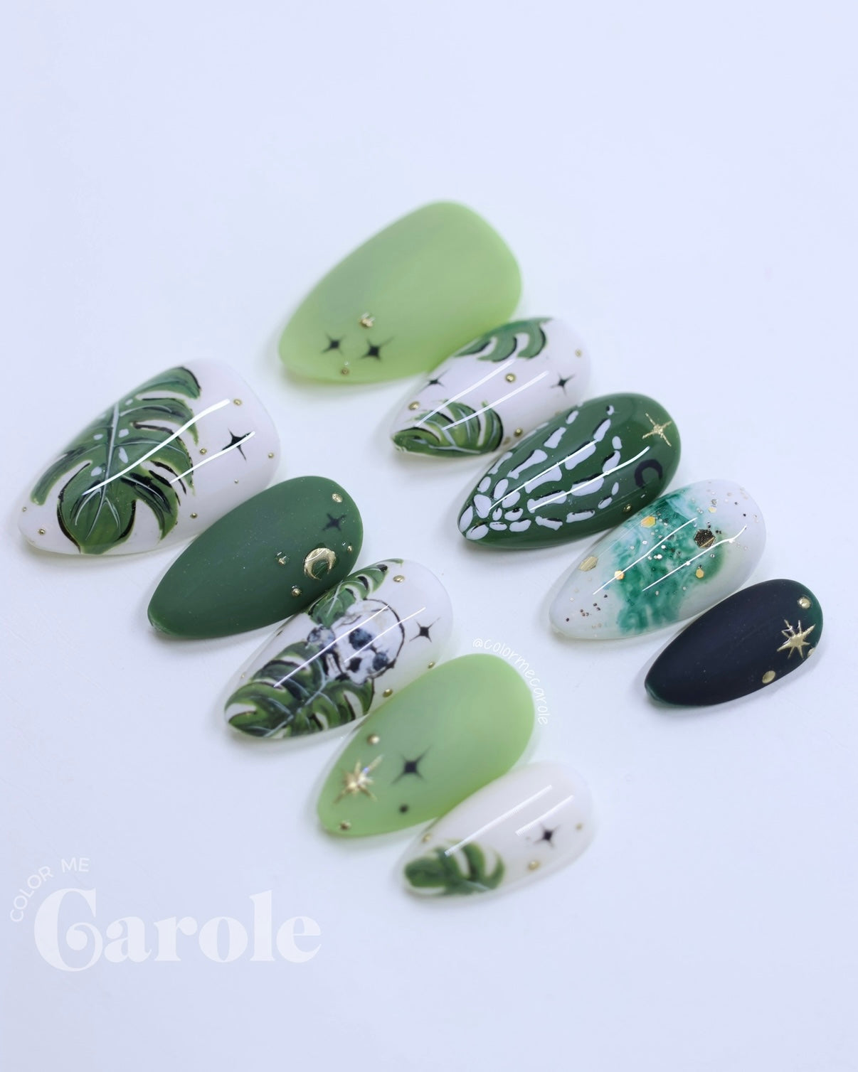 Monstera Mash • Press On Nails